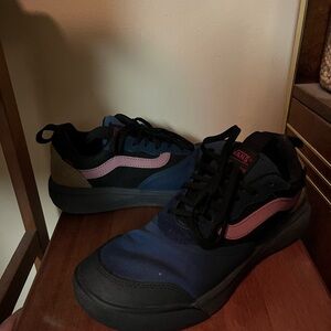 Vans UltraRange Gibraltar Sea Blue Ebony Black Pink Skate Shoes